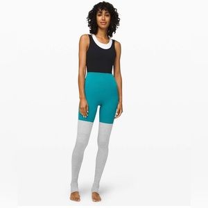 NWT Lululemon Evolution leg warmers light grey